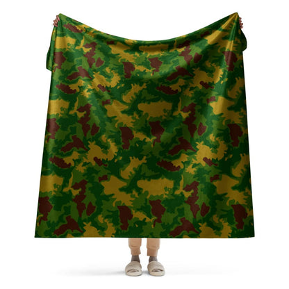 Hungarian 1967 Leaf CAMO Sherpa blanket - 60″×80″