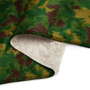 Leaf Hungarian Woodland CAMO Sherpa Blanket