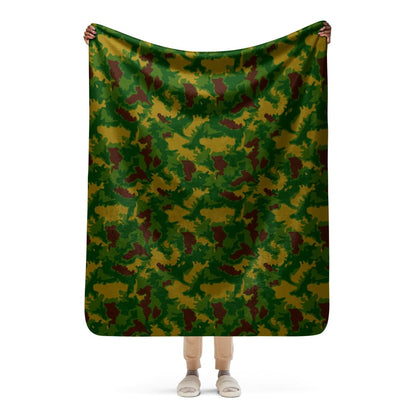 Hungarian Leaf CAMO Sherpa blanket - Blankets
