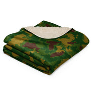 Leaf Hungarian Woodland CAMO Sherpa Blanket