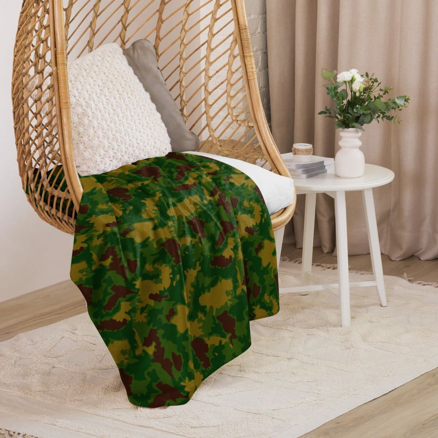 Hungarian Leaf CAMO Sherpa blanket - Blankets