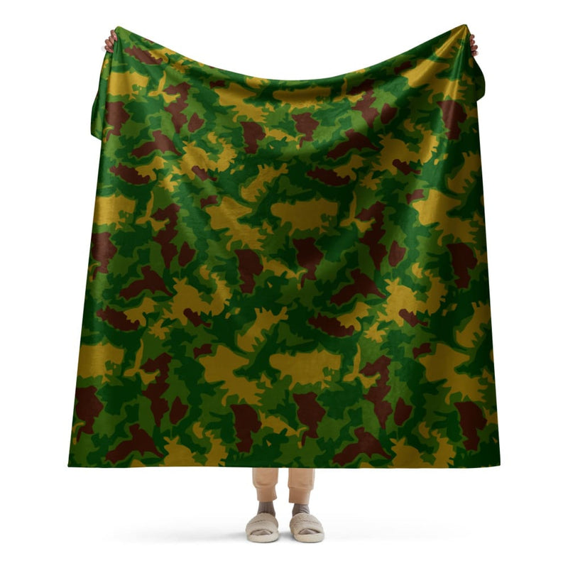 Leaf Hungarian Woodland CAMO Sherpa Blanket