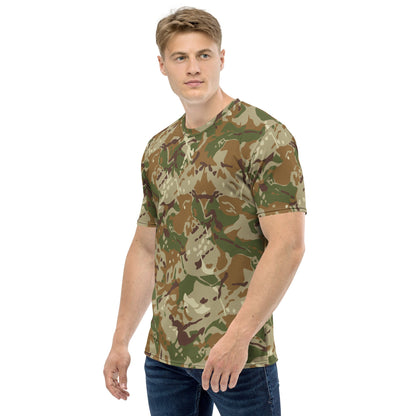 Hungarian Multi-terrain CAMO Mens T-shirt - T-Shirts