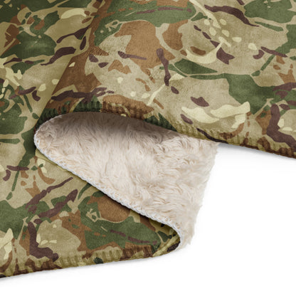 Hungarian Multi-terrain CAMO Sherpa Blanket
