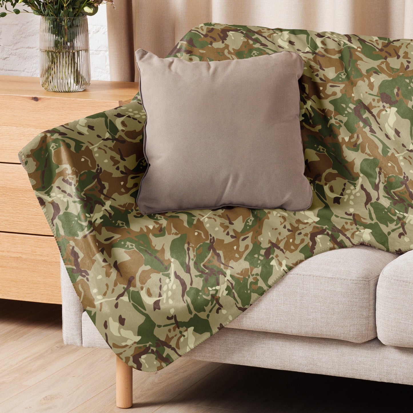 Hungarian Multi-terrain CAMO Sherpa Blanket