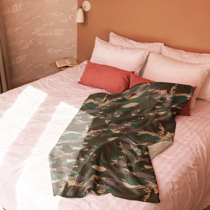 Indian DPM Palm Frond CAMO Sherpa blanket - Blankets