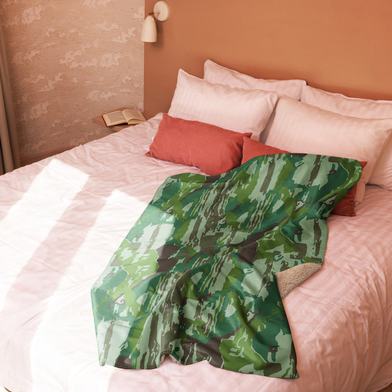 KOPASGAT Vertical Stripe 1969 CAMO Sherpa Blanket