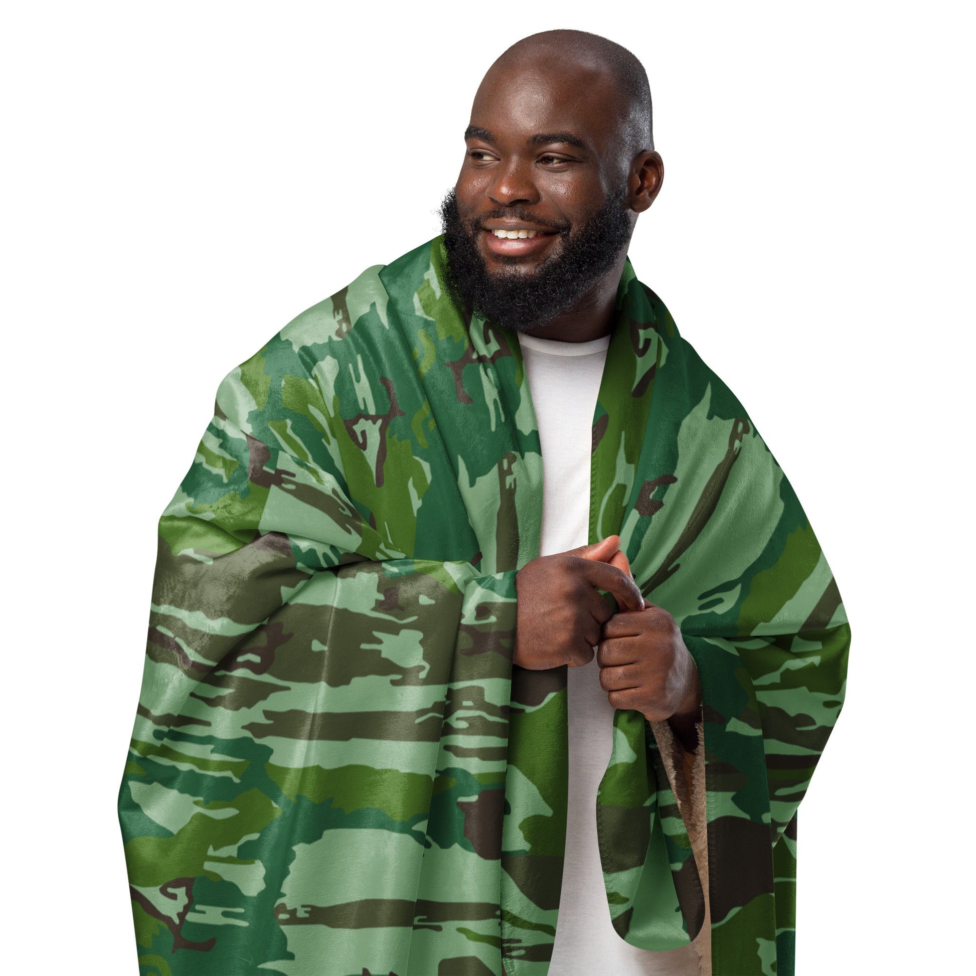 Indonesian KOPASGAT 1969 CAMO Sherpa blanket - Blankets