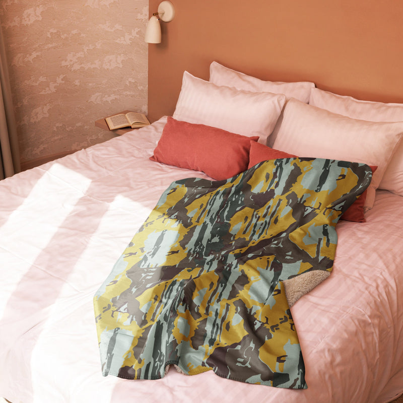 KOPASGAT Vertical Stripe CAMO Sherpa Blanket