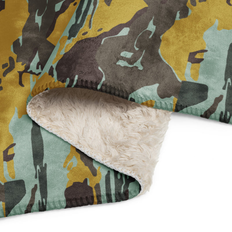 KOPASGAT Vertical Stripe CAMO Sherpa Blanket