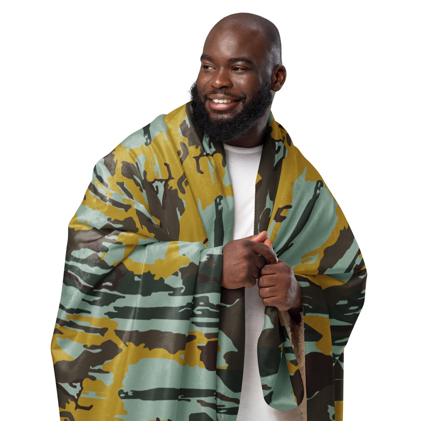 Indonesian KOPASGAT CAMO Sherpa blanket - Blankets