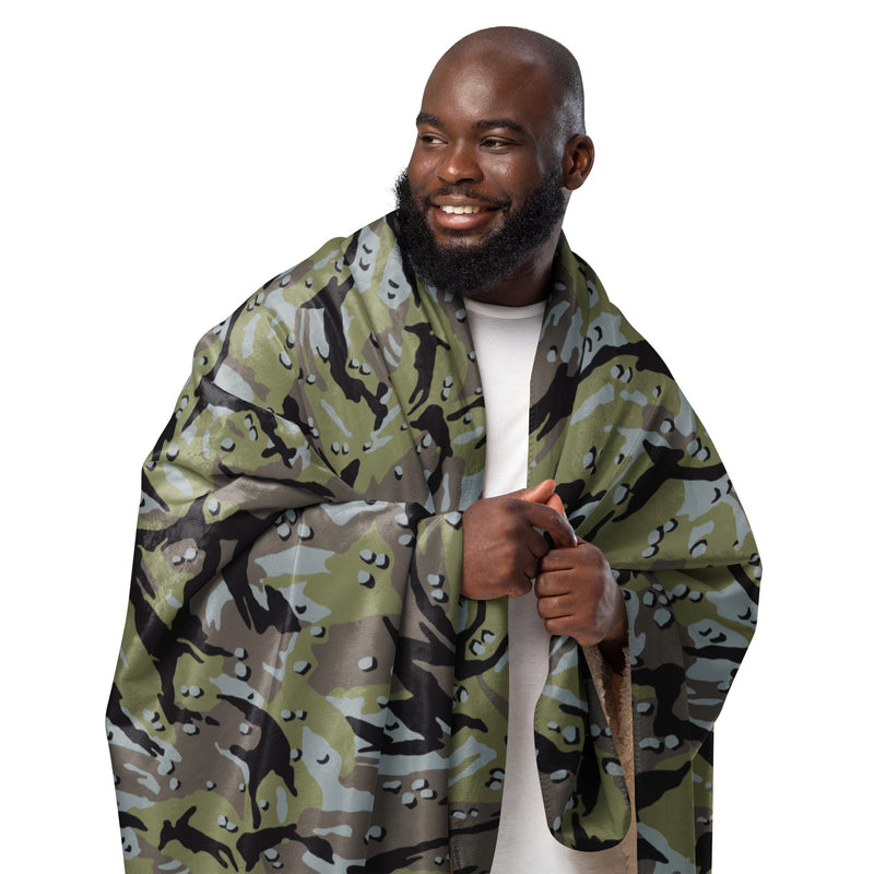 Chocolate Chip Persian Gulf Marine CAMO Sherpa Blanket
