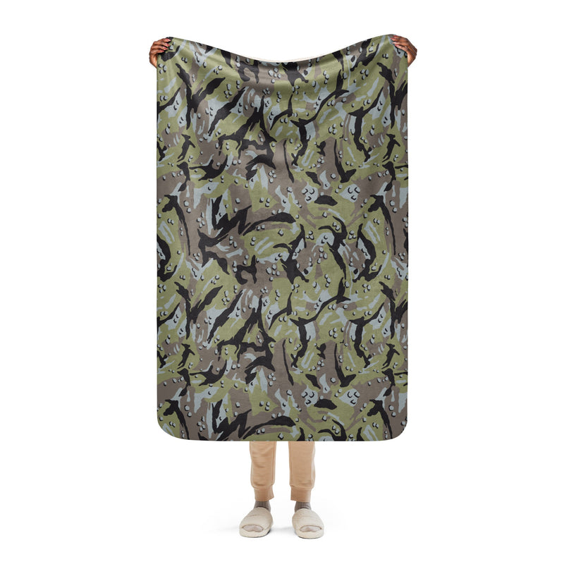 Chocolate Chip Persian Gulf Marine CAMO Sherpa Blanket - 37″×57″