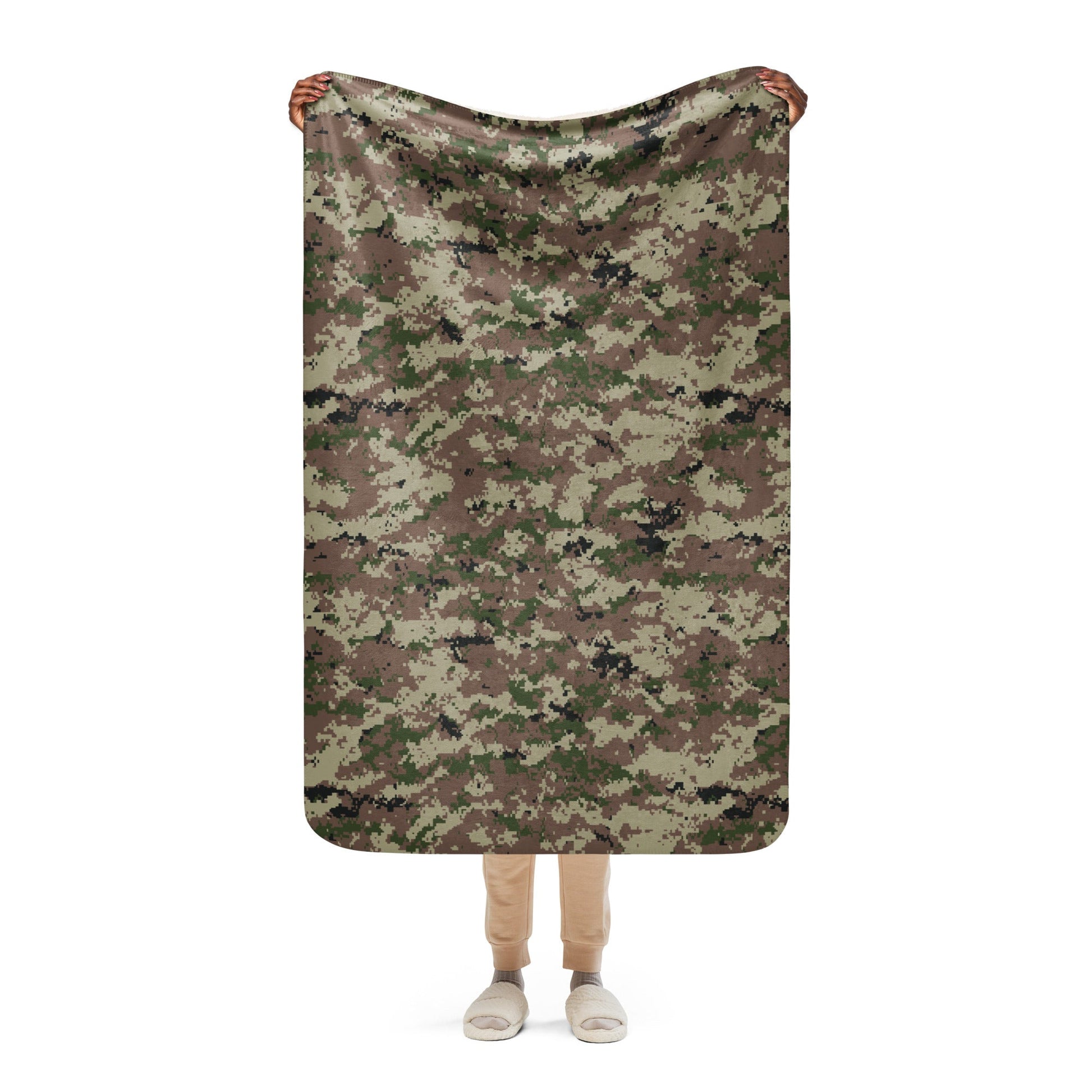 Iranian Digital Basij CAMO Sherpa Blanket - 37″×57″
