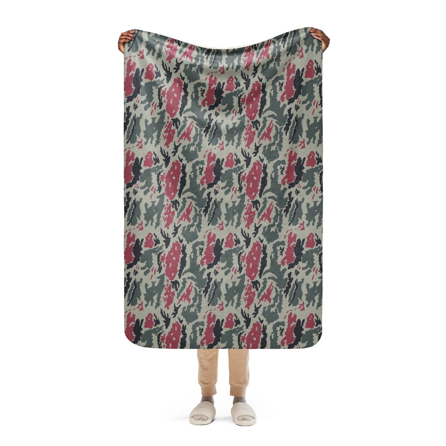 Iranian Island CAMO Sherpa Blanket - 37″×57″