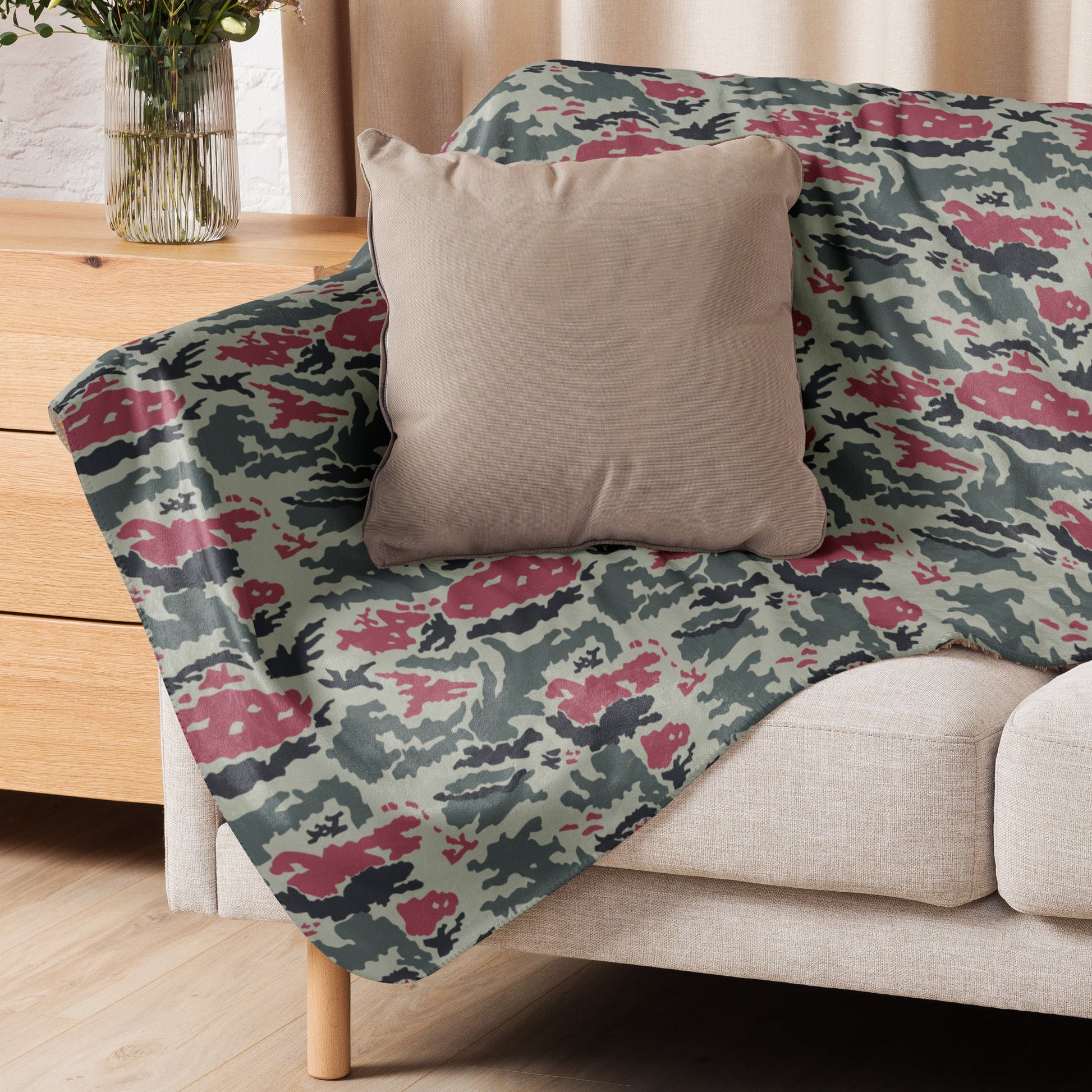 Iranian Island CAMO Sherpa Blanket