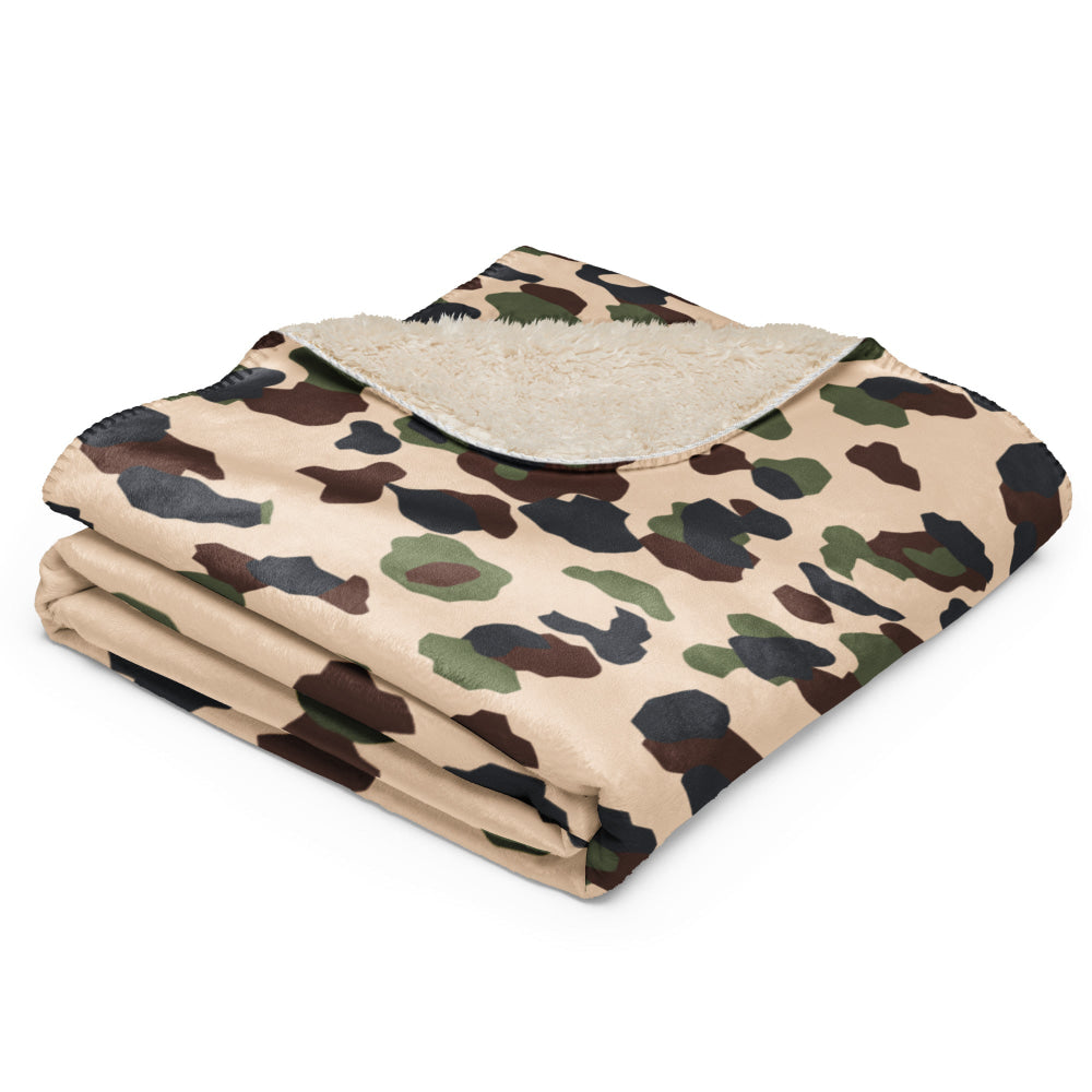 Iraqi Desert Blotch CAMO Sherpa blanket - Blanket