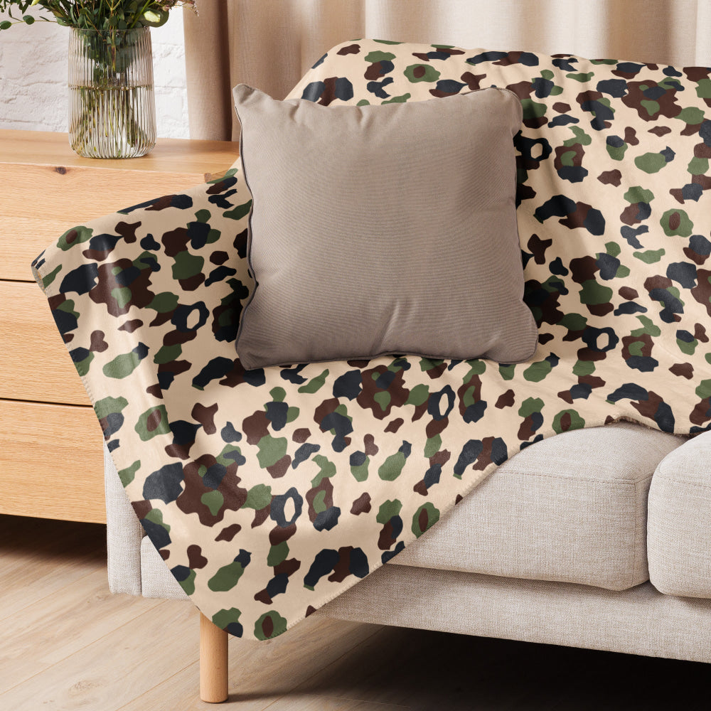 Iraqi Desert Blotch CAMO Sherpa blanket - Blanket