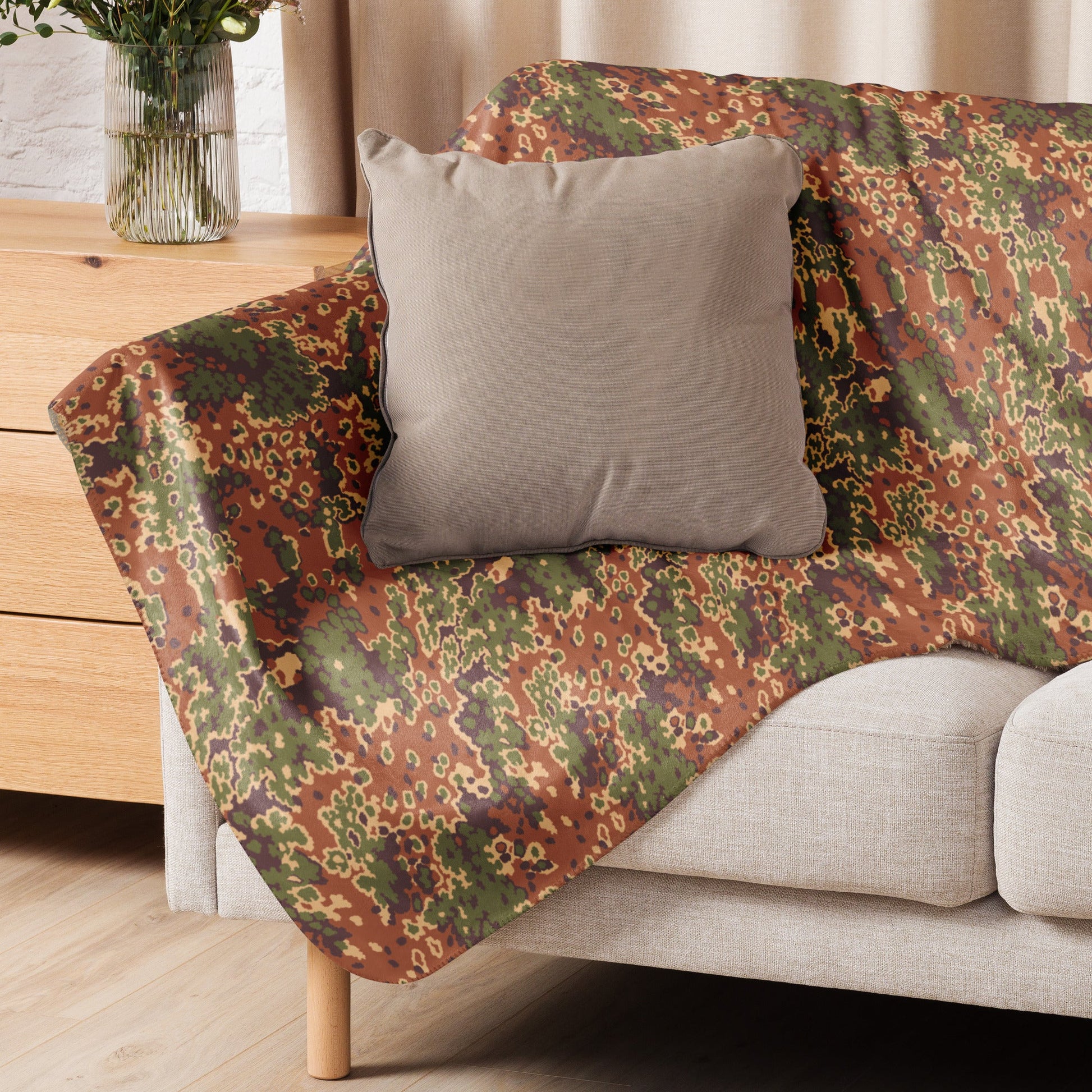 Iraqi Oak Leaf Eichenlaubmuster Arid CAMO Sherpa blanket - Blankets