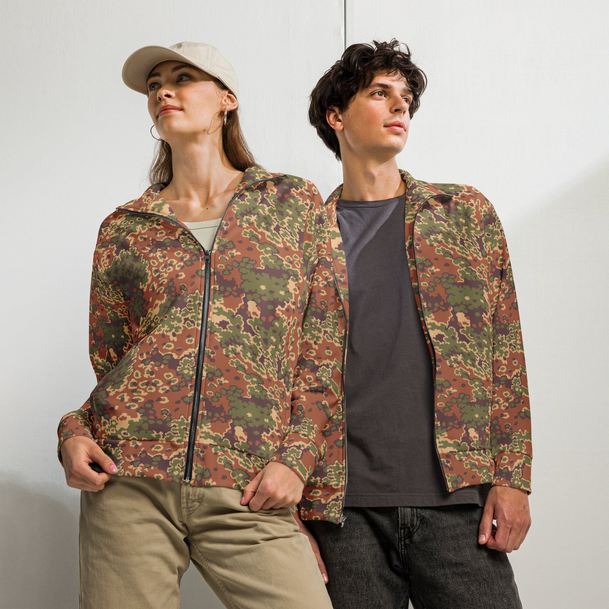 Iraqi Oak Leaf Eichenlaubmuster Arid CAMO Unisex track jacket - 2XS - Track Jackets