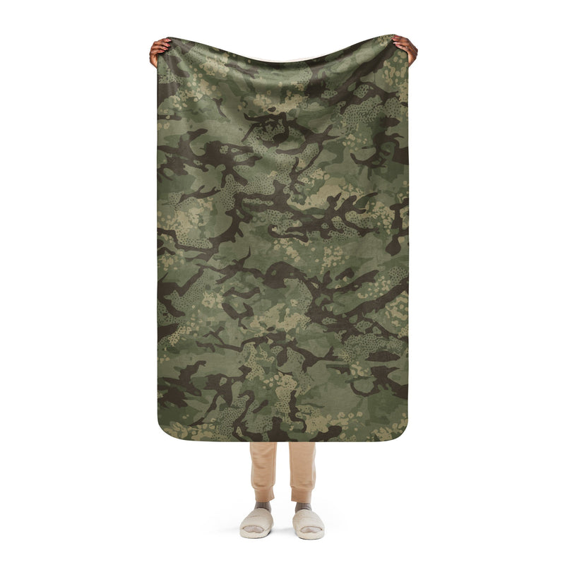 Ironwood Relic German Heritage CAMO Sherpa Blanket - 37″×57″
