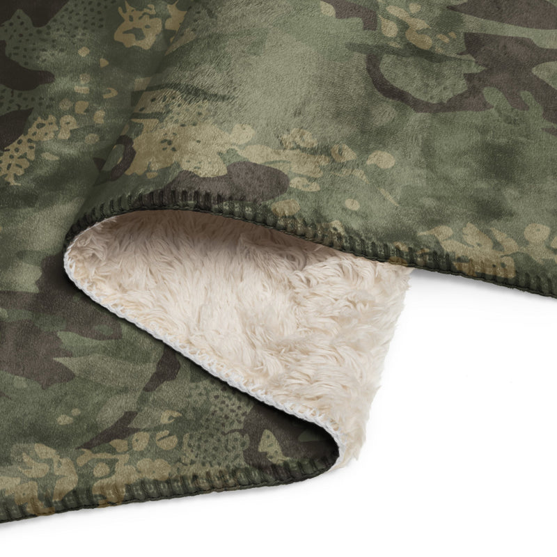 Ironwood Relic German Heritage CAMO Sherpa Blanket