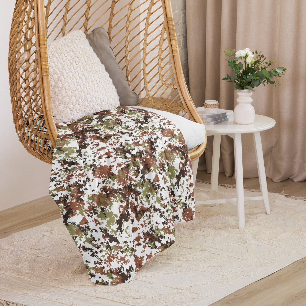 Italian Mimetico Vegetata Alpine CAMO Sherpa blanket - Blanket