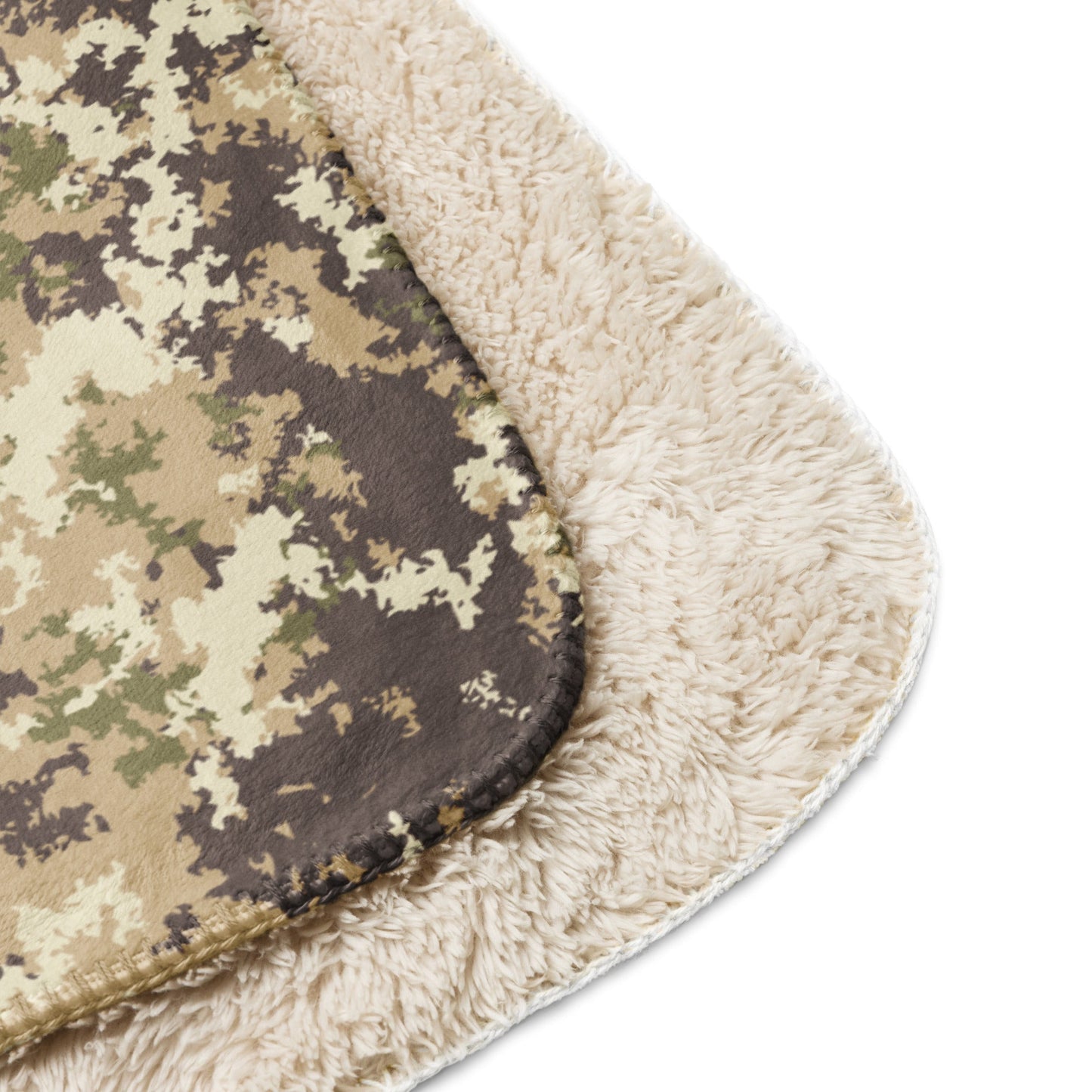 Italian Mimetico Vegetata Multiland CAMO Sherpa blanket - Blankets