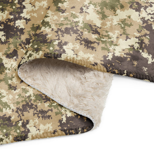 Italian Mimetico Vegetata Multiland CAMO Sherpa blanket - Blankets