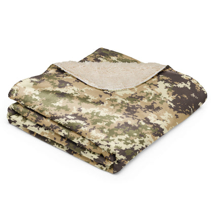 Italian Mimetico Vegetata Multiland CAMO Sherpa blanket - Blankets