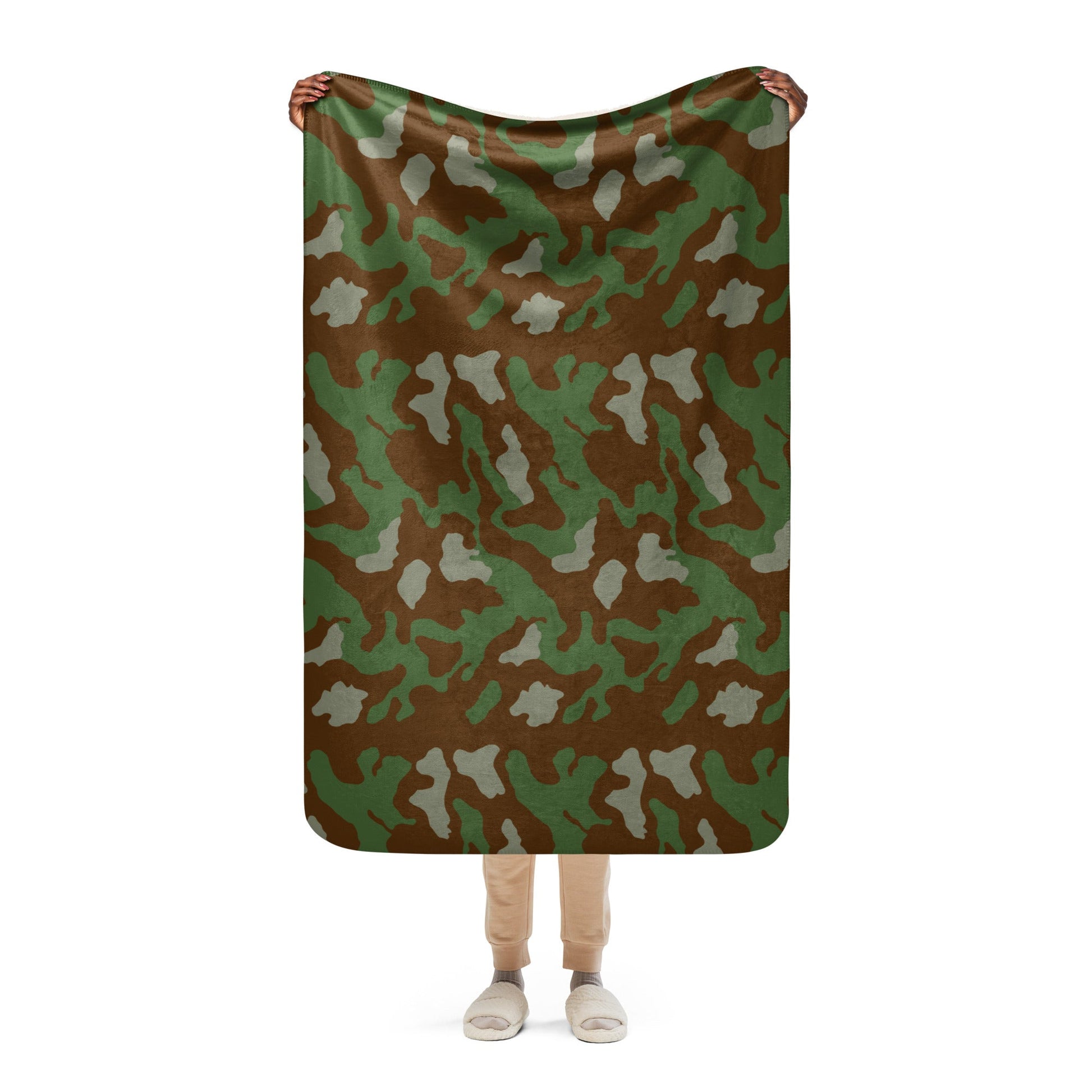 Italian Telo Mimetico Woodland CAMO Sherpa Blanket - 37″×57″