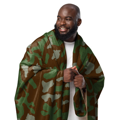 Italian Telo Mimetico Woodland CAMO Sherpa Blanket