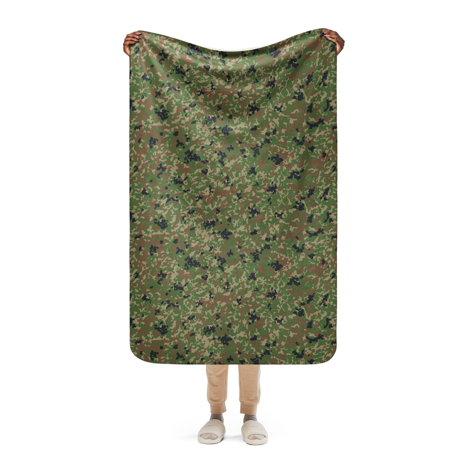 Japanese Flecktarn Jietai Woodland CAMO Sherpa blanket - 37″×57″ - Blankets