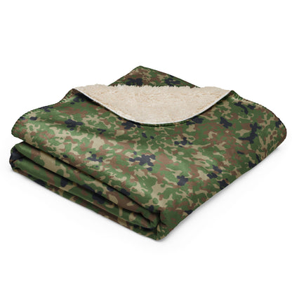 Japanese Flecktarn Jietai Woodland CAMO Sherpa blanket - Blankets