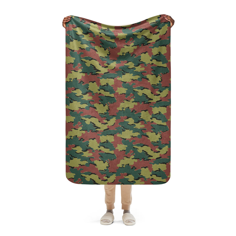 Jigsaw CAMO Sherpa Blanket - 37″×57″