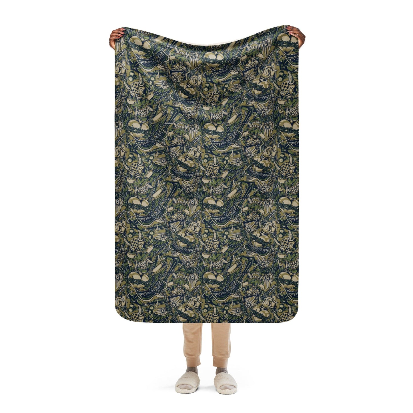 Kabuki Phantom Multi-terrain CAMO Sherpa blanket - 37″×57″ - Blankets