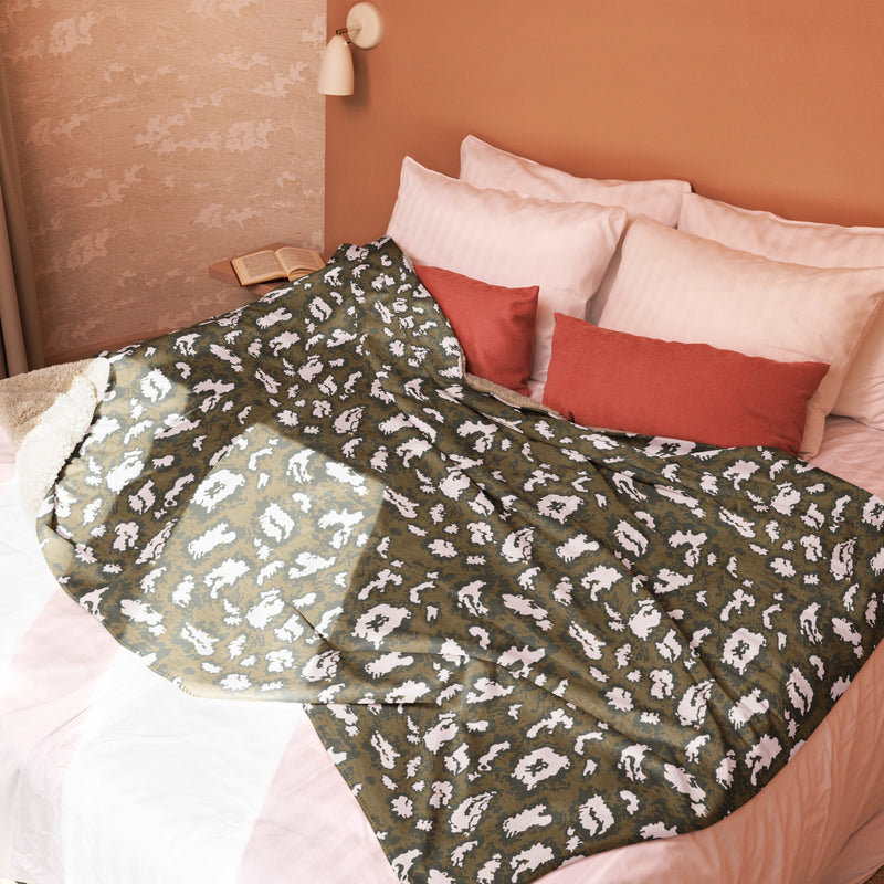 KLMK Red Dawn CAMO Sherpa Blanket