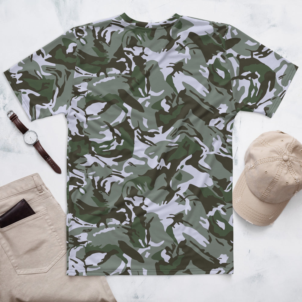 Kuwaiti 1990 DPM Desert Green CAMO Men’s t-shirt - Mens T-Shirt