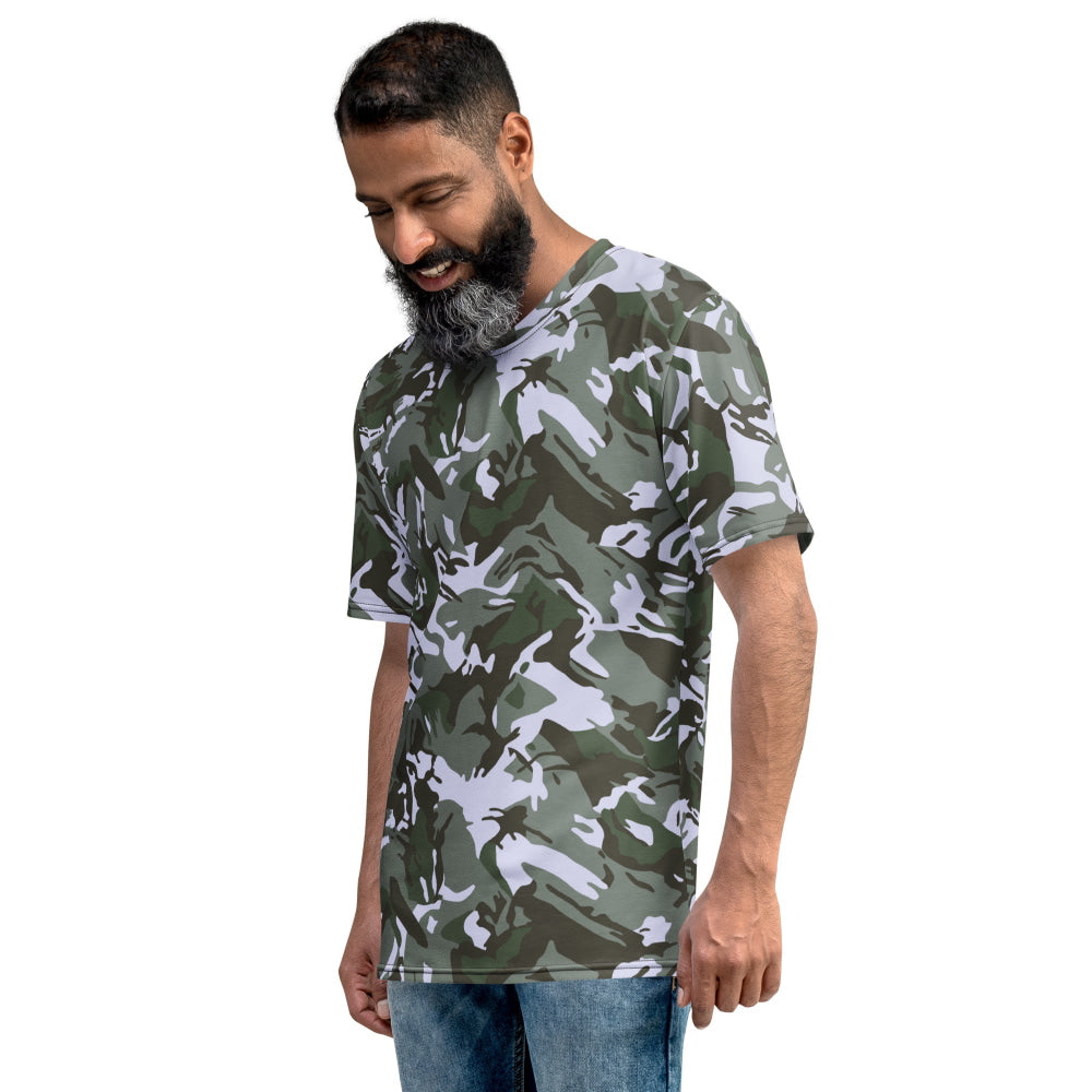 Kuwaiti 1990 DPM Desert Green CAMO Men’s t-shirt - Mens T-Shirt