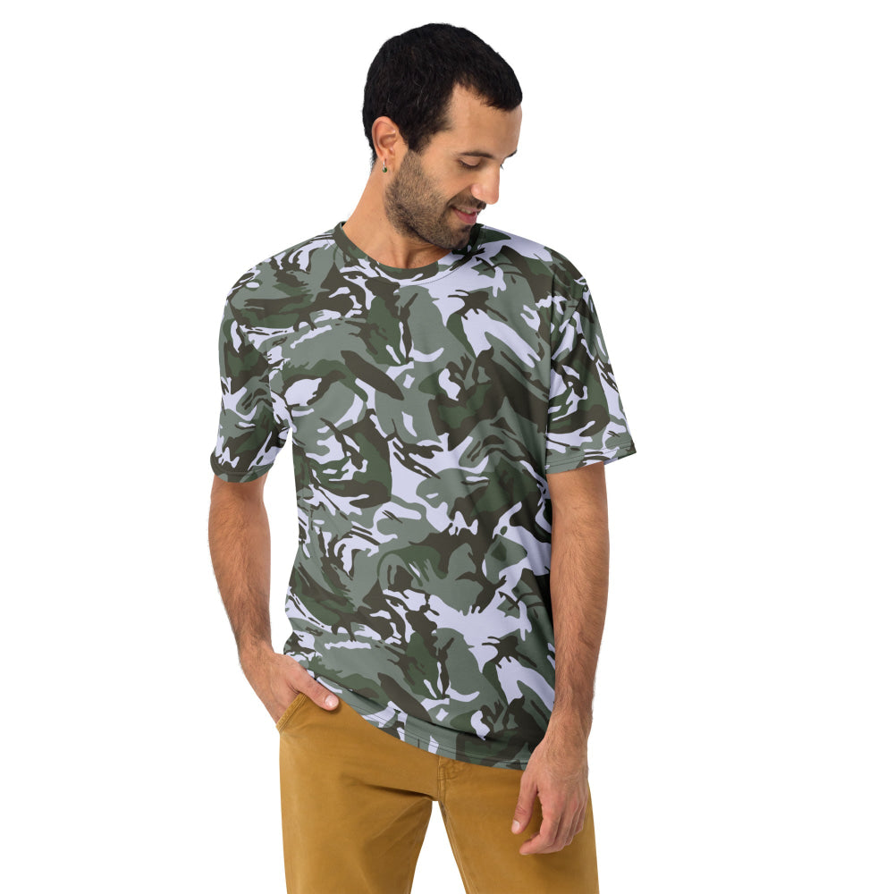 Kuwaiti 1990 DPM Desert Green CAMO Men’s t-shirt - Mens T-Shirt