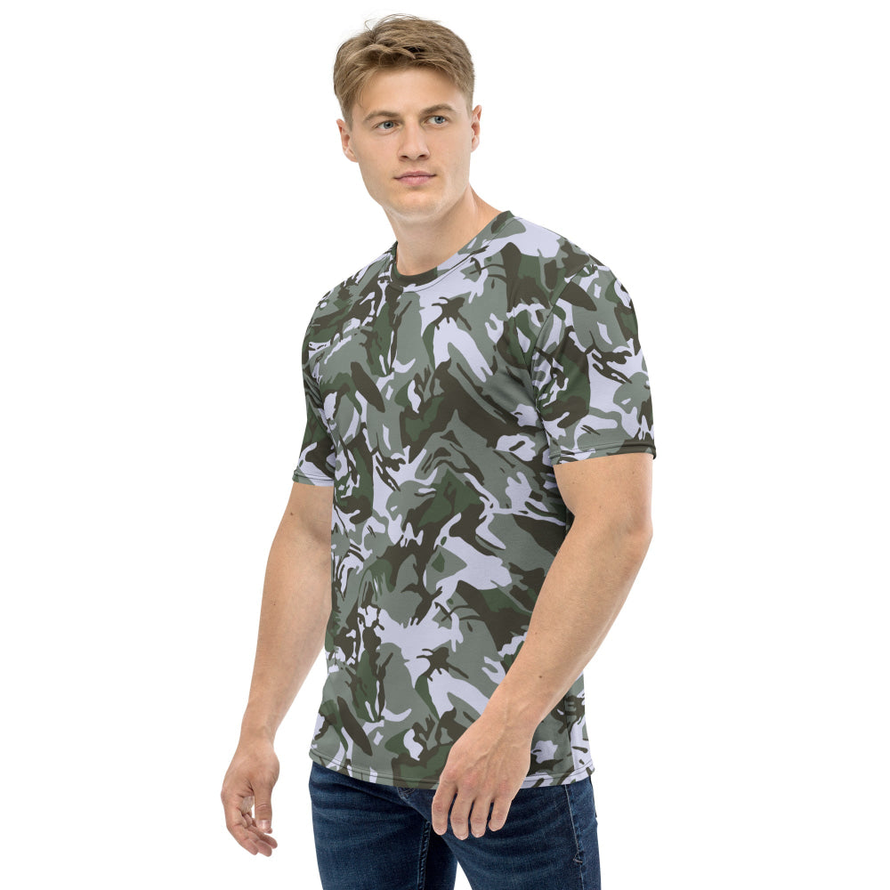 Kuwaiti 1990 DPM Desert Green CAMO Men’s t-shirt - Mens T-Shirt