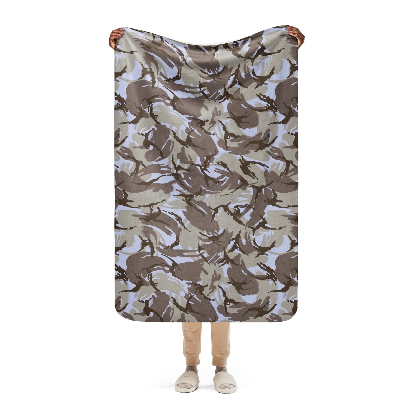 Kuwaiti DPM CAMO Sherpa blanket - 37″×57″ - Blankets