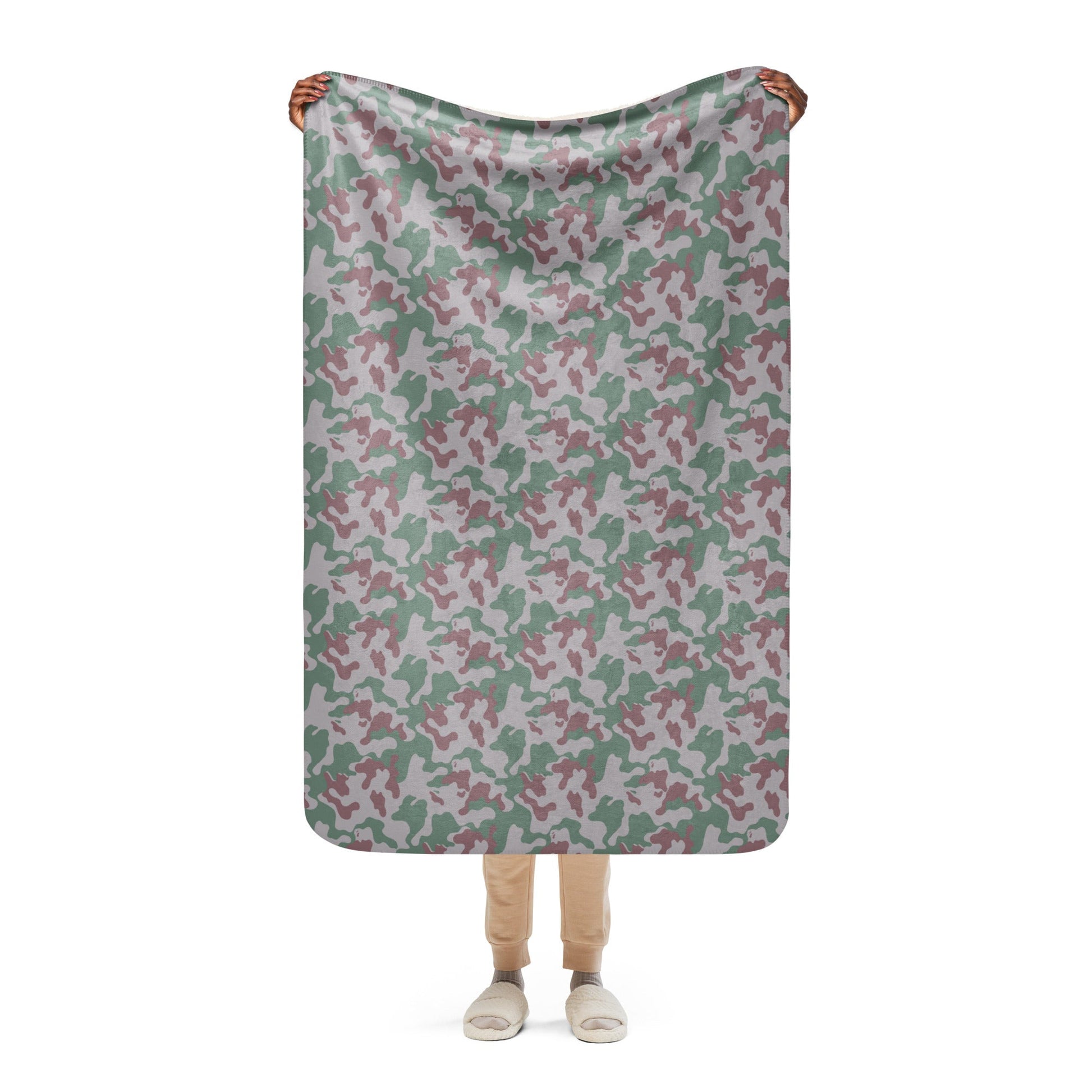 Lithuanian Amoeba CAMO Sherpa blanket - 37″×57″ - Blanket