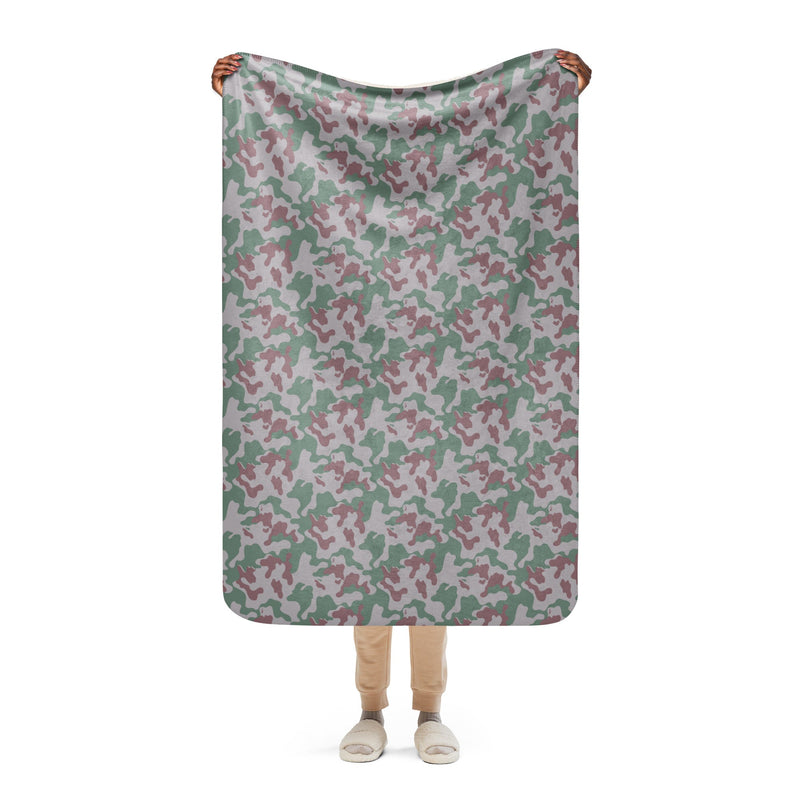 Amoeba Lithuanian Woodland CAMO Sherpa Blanket - 37″×57″