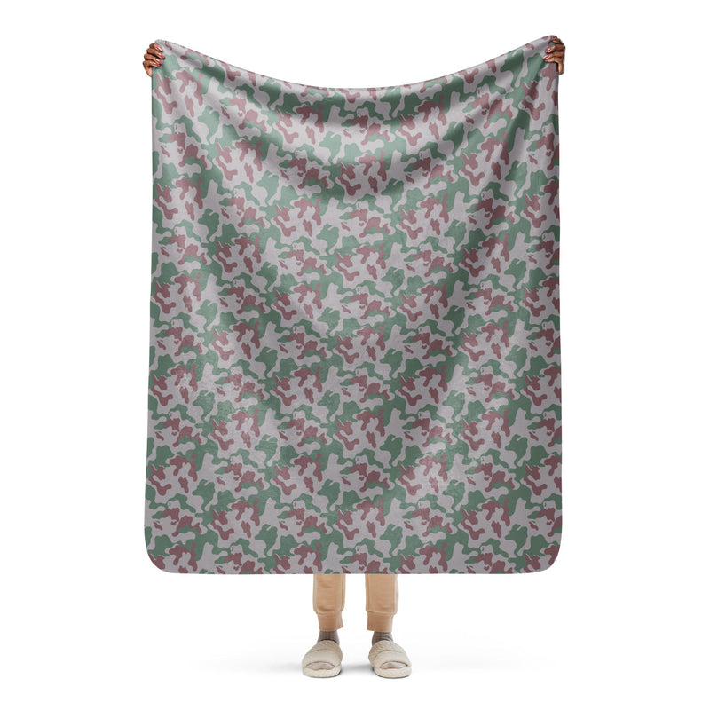 Amoeba Lithuanian Woodland CAMO Sherpa Blanket - 50″×60″
