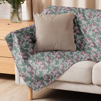 Lithuanian Amoeba CAMO Sherpa blanket - Blanket