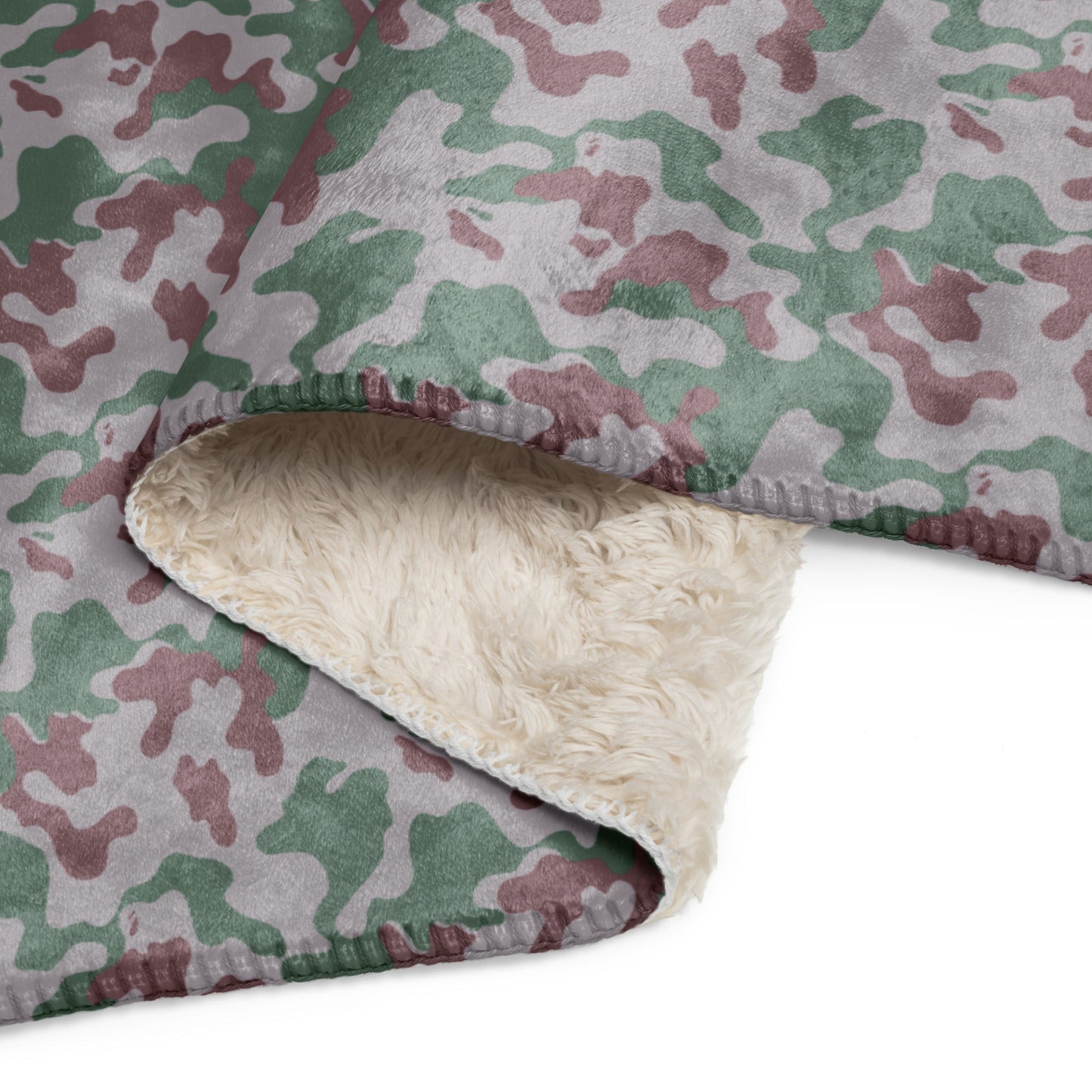 Lithuanian Amoeba CAMO Sherpa blanket - Blanket