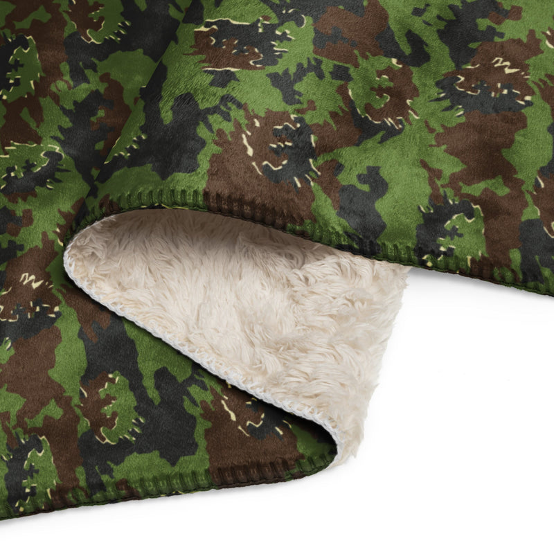 M05 Miško Woodland CAMO Sherpa Blanket