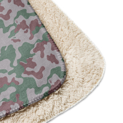 Lithuanian Three Color Amoeba CAMO Sherpa blanket - Blanket