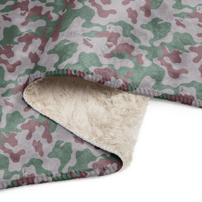 Lithuanian Three Color Amoeba CAMO Sherpa blanket - Blanket